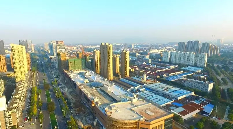 前11月，，，，，全县高端装备制造业完成产值103亿，，，，，实现较快生长